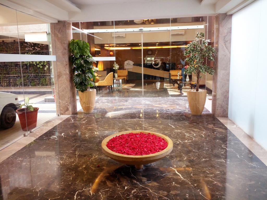Best Western Plus O2 Indore Eksteriør bilde