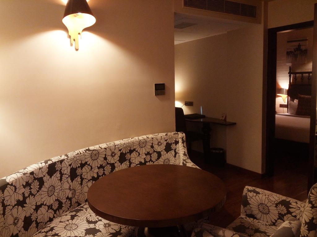Best Western Plus O2 Indore Eksteriør bilde